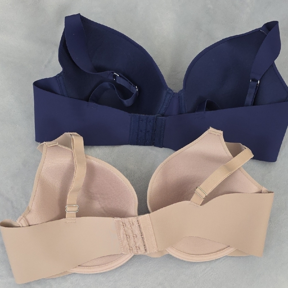 Izod Dual-Pack Smooth Underwire Bras in Navy and Nude - Picture 4 of 8